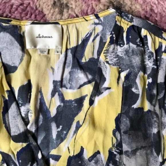 Anthro Floral Faux Wrap V Neck Romper Elevenses - Picture 3 of 4